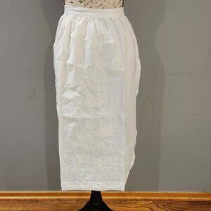 PAPER WHITE Vintage Embroidery and Lace Linen/Cotton Half Apron